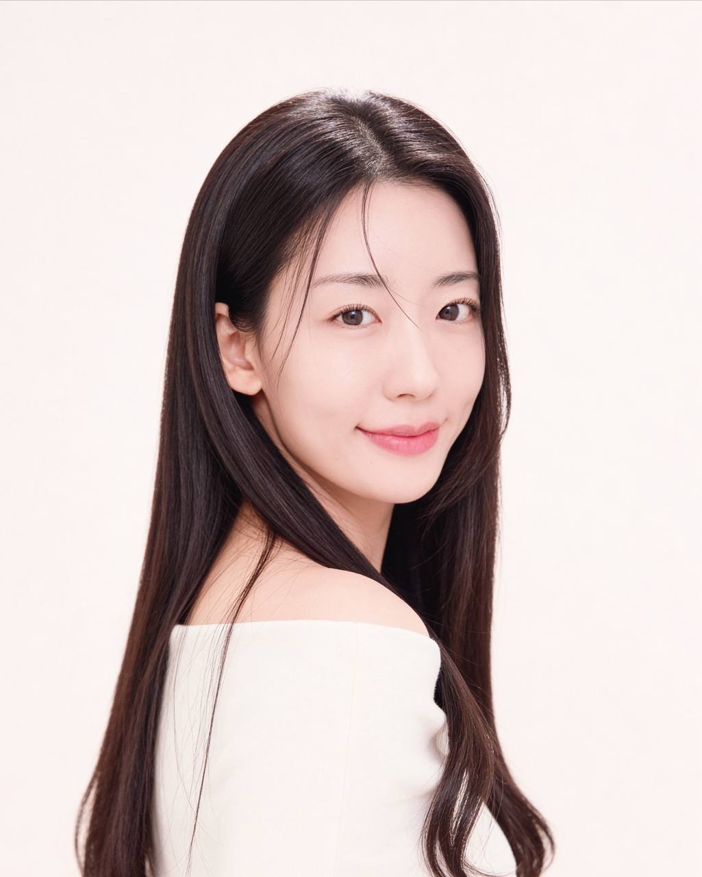 김수지
